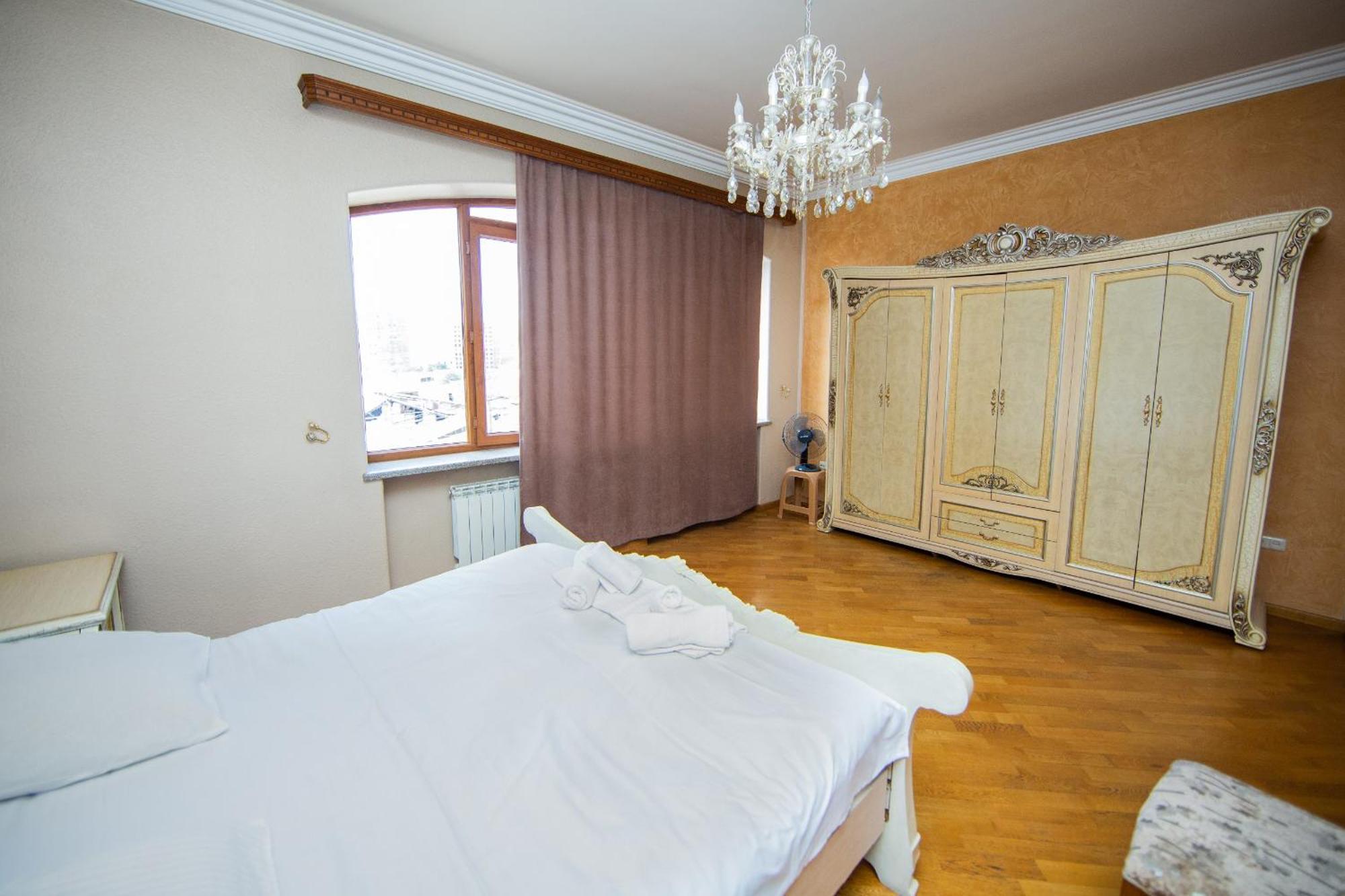 Centre Hotel-Hostel Ереван Экстерьер фото