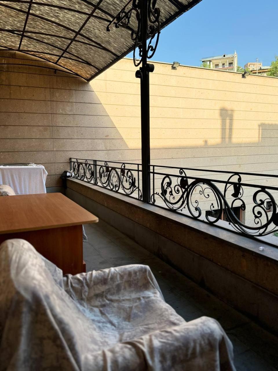 Centre Hotel-Hostel Ереван Экстерьер фото