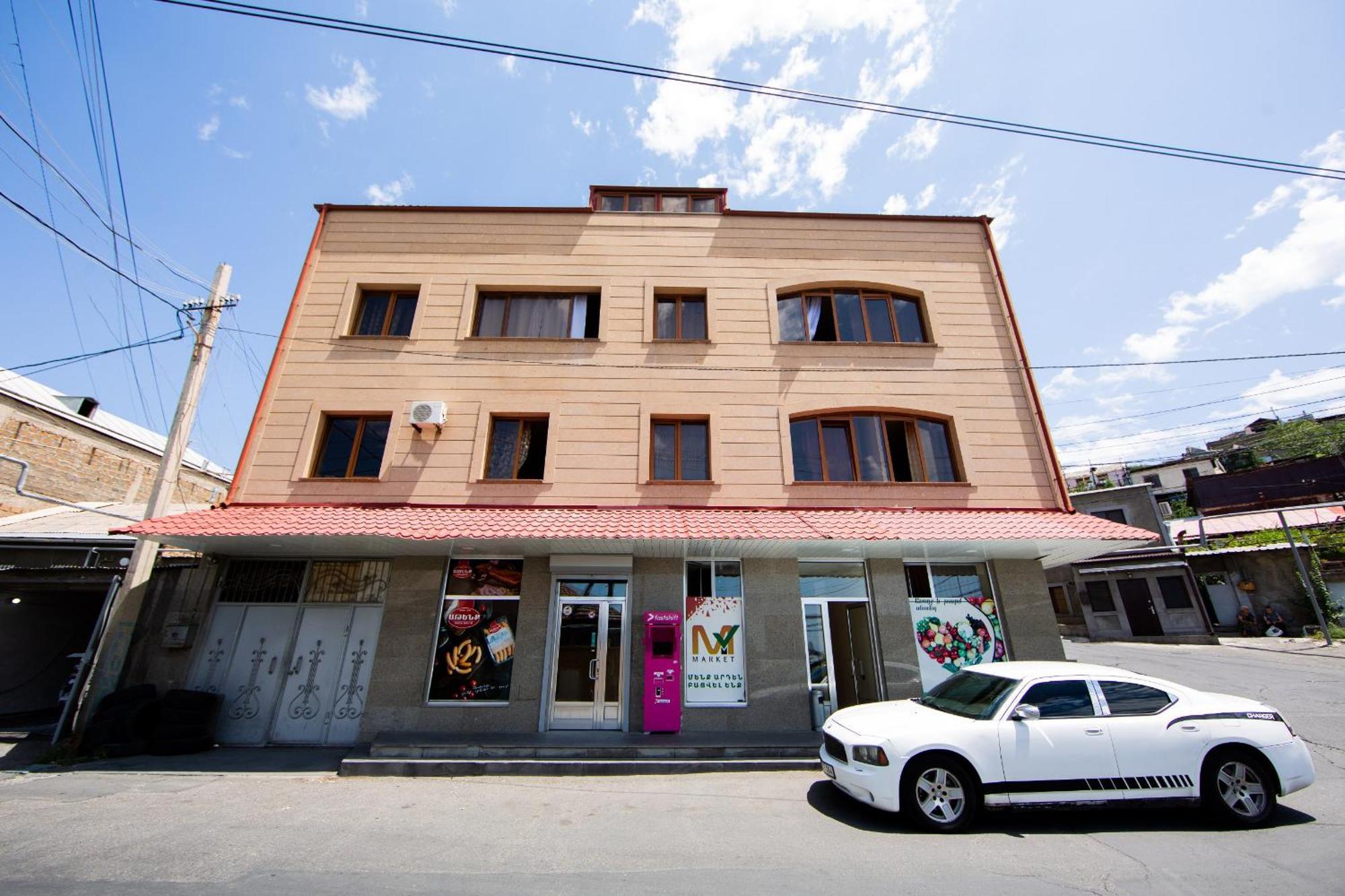 Centre Hotel-Hostel Ереван Экстерьер фото